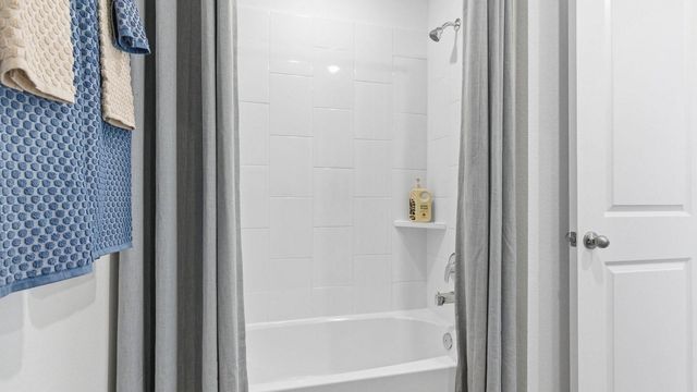 1506 Shimmering Ocean, Iowa Colony, TX 77583