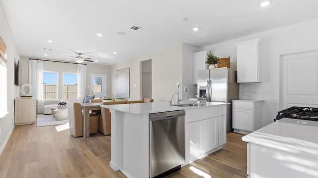 1506 Shimmering Ocean, Iowa Colony, TX 77583