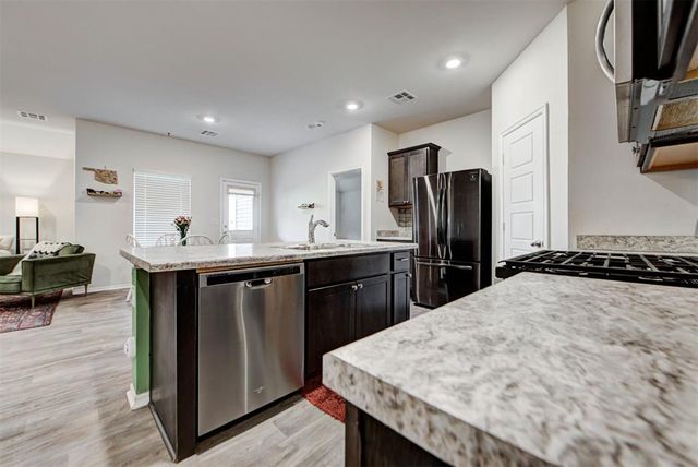 3409 Furrow Drive, Yukon, OK 73099