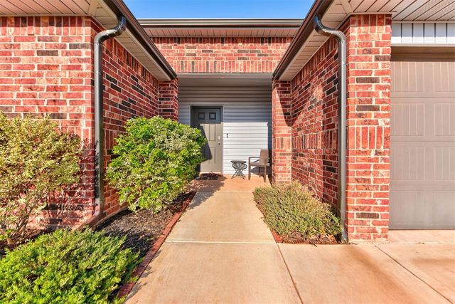 3409 Furrow Drive, Yukon, OK 73099