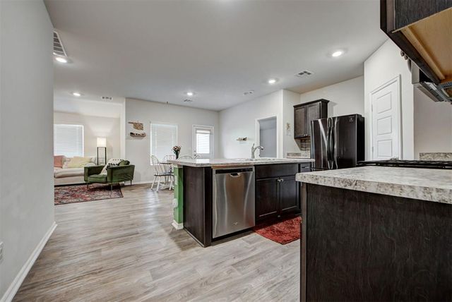 3409 Furrow Drive, Yukon, OK 73099