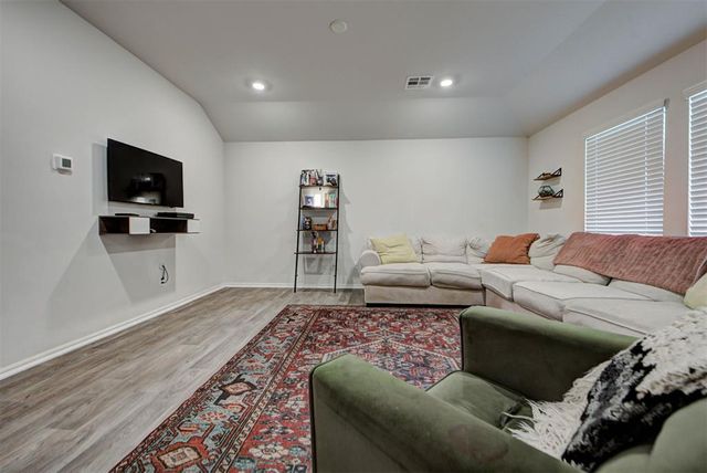 3409 Furrow Drive, Yukon, OK 73099