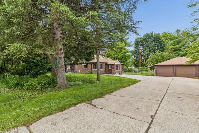 3000 W Water Street, Port Huron, MI 48060