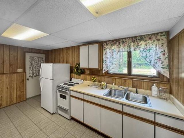 18748 50th Avenue, Chippewa Falls, WI 54729