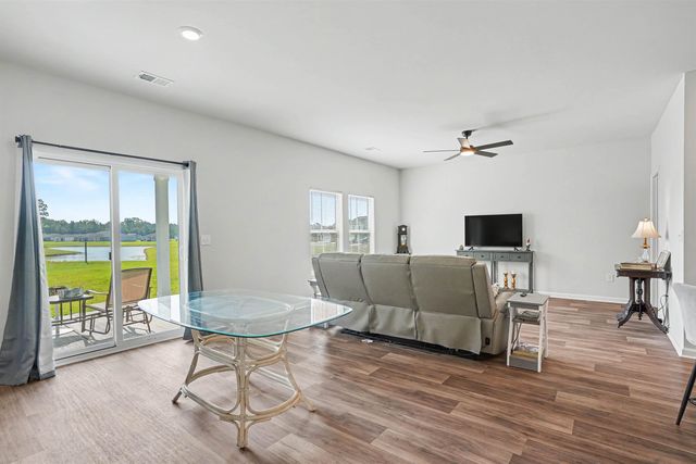 212 Warner Crossing Way, Loris, SC 29569