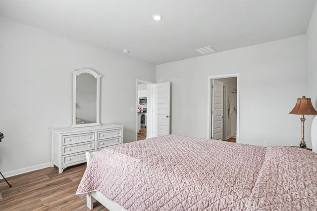 212 Warner Crossing Way, Loris, SC 29569