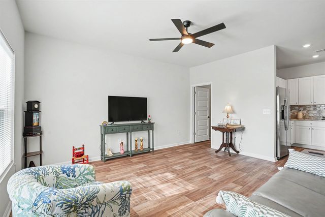 212 Warner Crossing Way, Loris, SC 29569