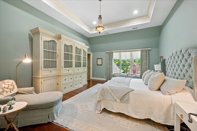 1235 Longmeadow Lane, Glencoe, IL 60022