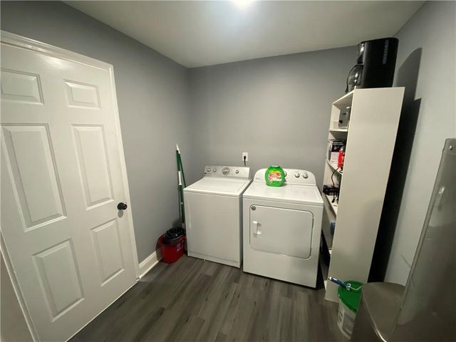 318 Willowwind Drive, Loganville, GA 30052