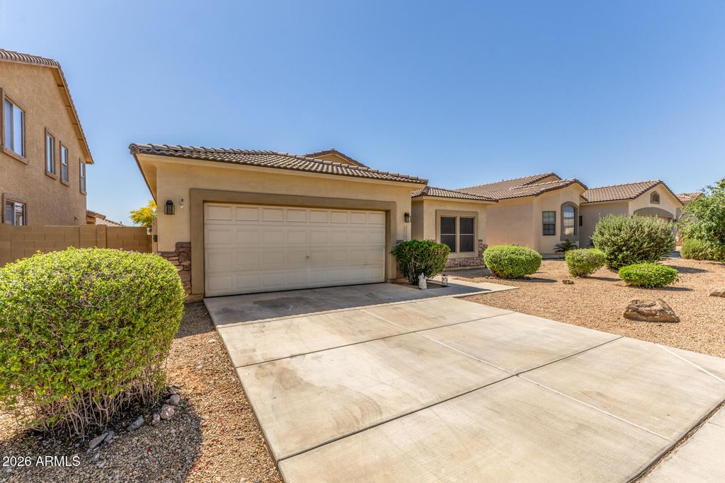 Image 3 of property listing at 12229 W OCOTILLO Lane, El Mirage, AZ 85335