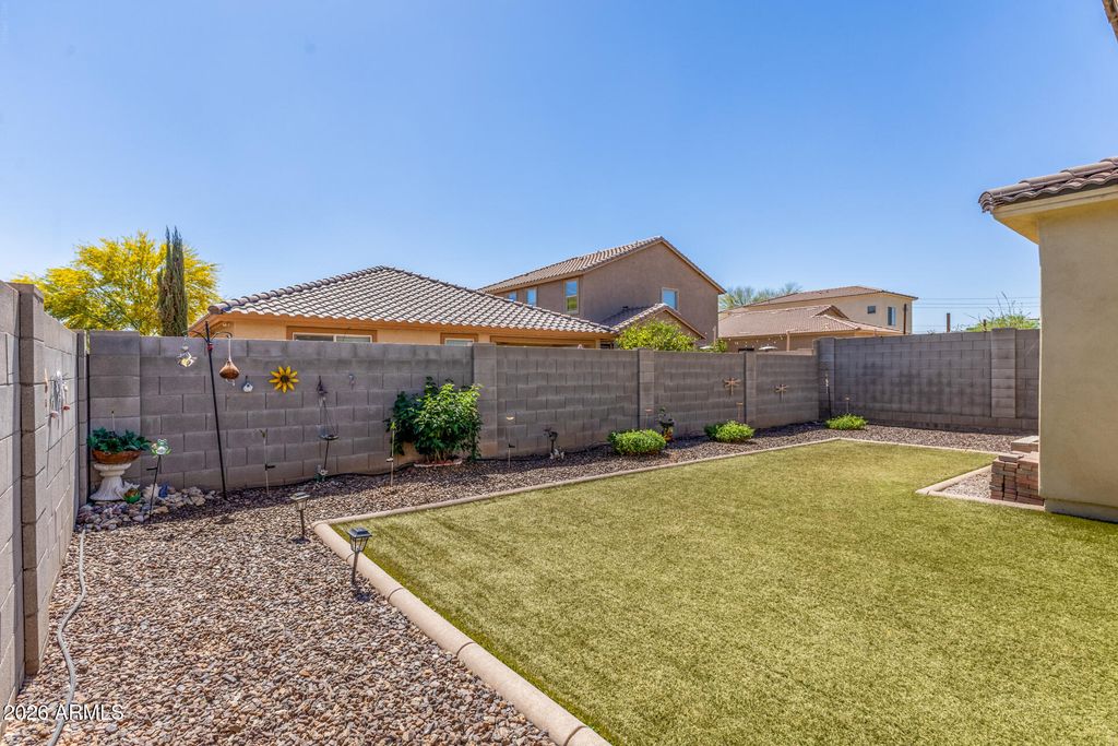 Image 31 of property listing at 12229 W OCOTILLO Lane, El Mirage, AZ 85335