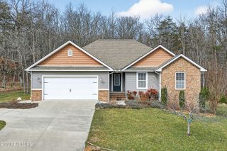 513 Lakeview Drive, Crossville, TN 38558