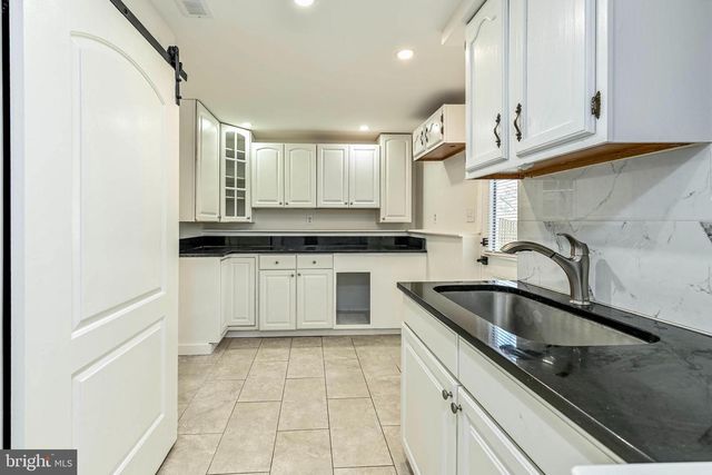 211 AMY CT, Sterling, VA 20164