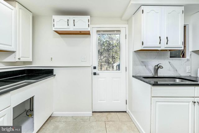 211 AMY CT, Sterling, VA 20164