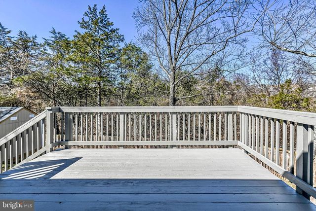 211 AMY CT, Sterling, VA 20164