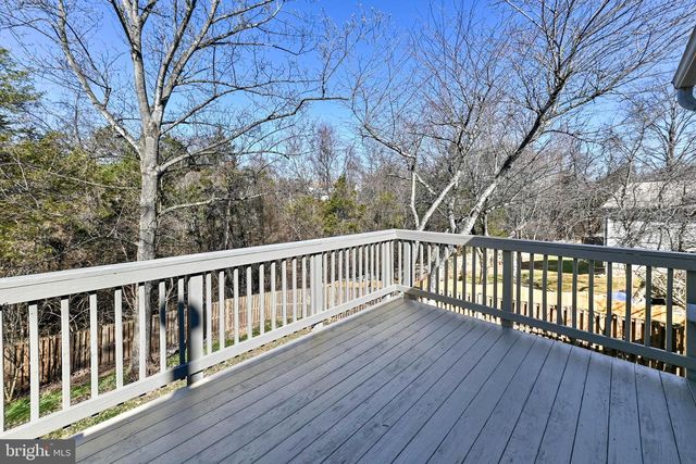 211 AMY CT, Sterling, VA 20164