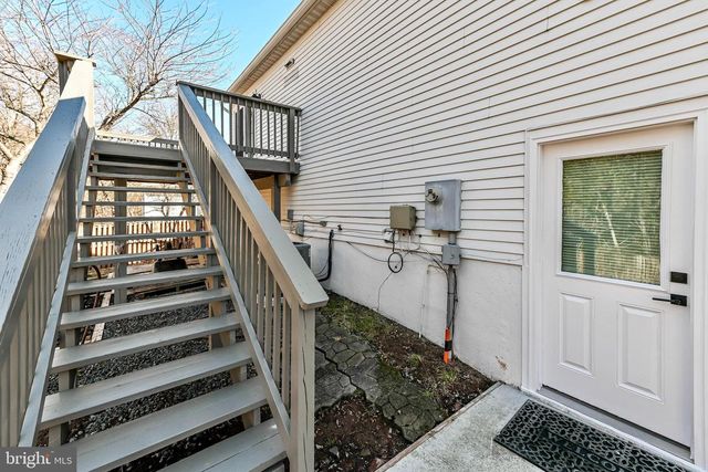 211 AMY CT, Sterling, VA 20164