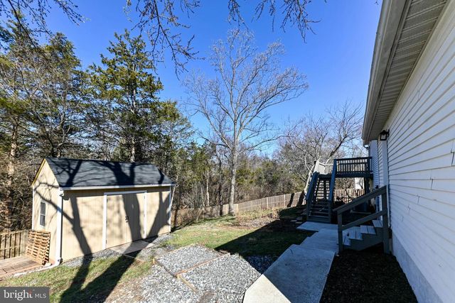 211 AMY CT, Sterling, VA 20164