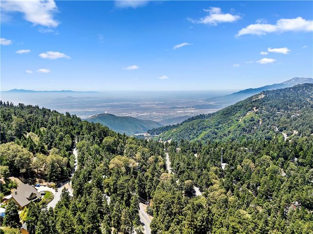 23746 Crest Forest, Crestline, CA 92325