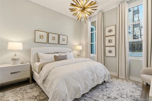 100 Garvies Point Road 1001, Glen Cove, NY 11542