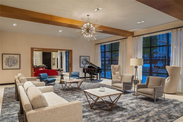 100 Garvies Point Road 1001, Glen Cove, NY 11542