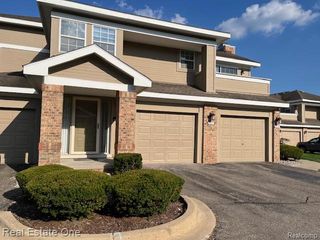 6621 Bellows Court, West Bloomfield, MI 48322