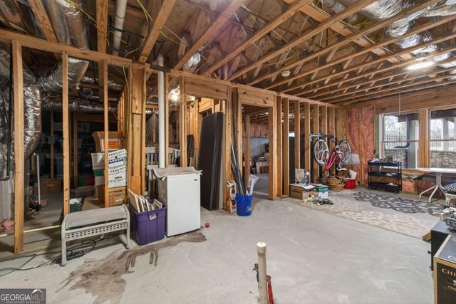 617 Garden Lane, Statham, GA 30666