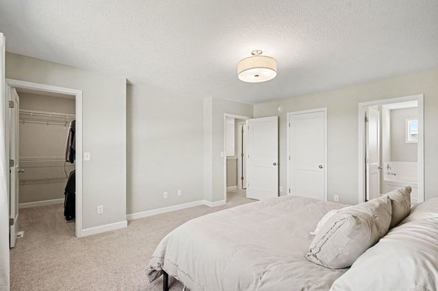 17945 Hidden Creek Trail, Lakeville, MN 55044