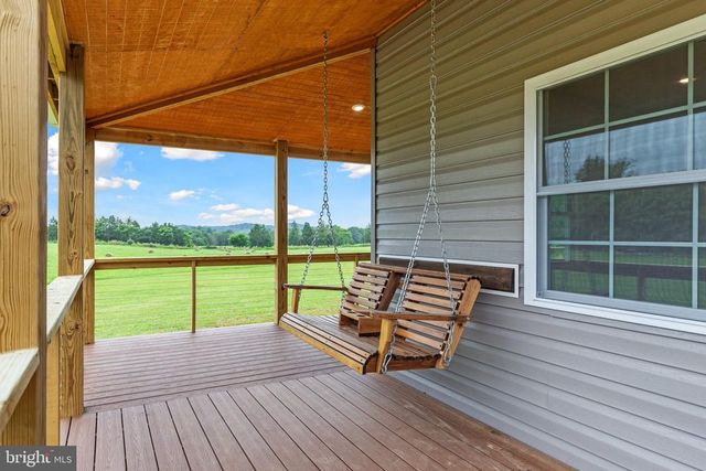 1195 MOUNTAIN VIEW DR, Rileyville, VA 22650