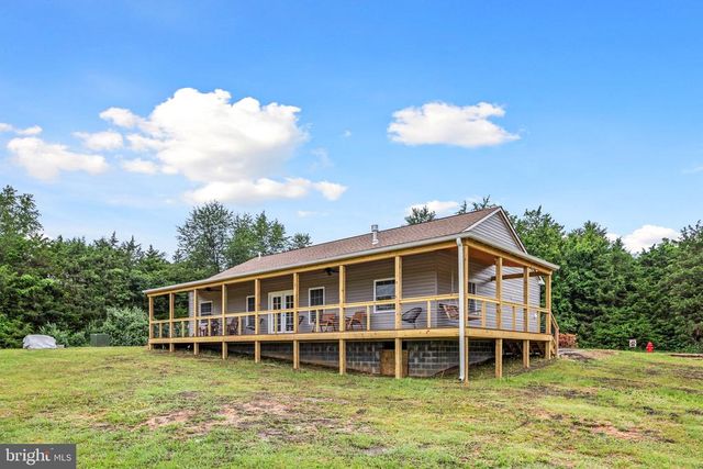 1195 MOUNTAIN VIEW DR, Rileyville, VA 22650