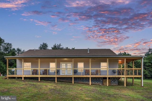 1195 MOUNTAIN VIEW DR, Rileyville, VA 22650