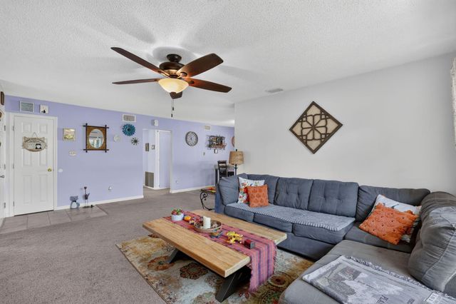 7025 Cherrytree Ave, Citrus Heights, CA 95621