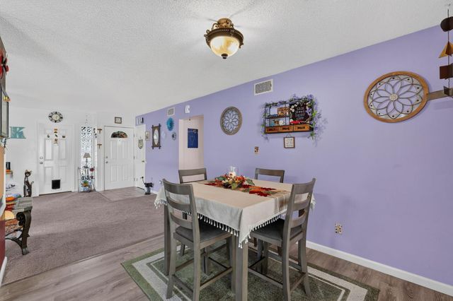 7025 Cherrytree Ave, Citrus Heights, CA 95621