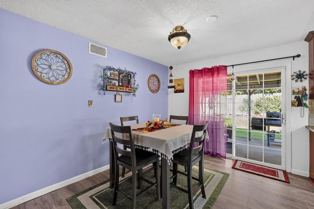7025 Cherrytree Ave, Citrus Heights, CA 95621