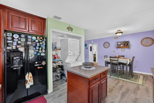 7025 Cherrytree Ave, Citrus Heights, CA 95621