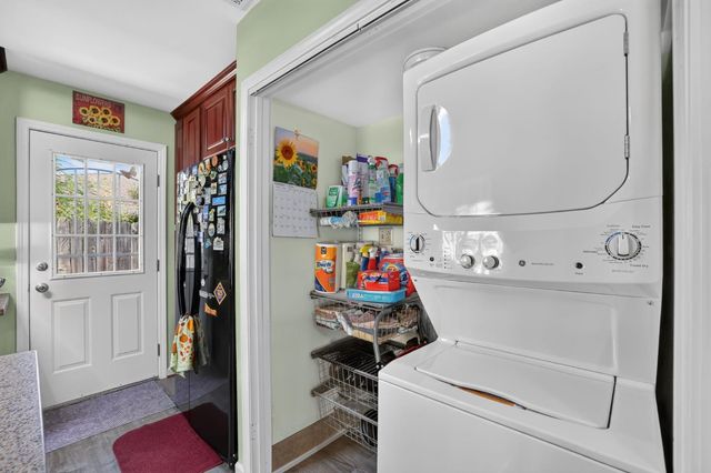 7025 Cherrytree Ave, Citrus Heights, CA 95621