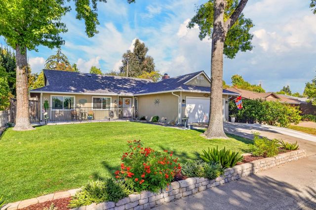 7025 Cherrytree Ave, Citrus Heights, CA 95621