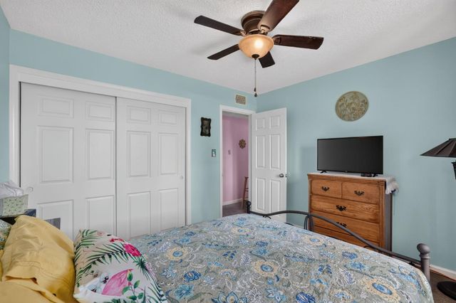 7025 Cherrytree Ave, Citrus Heights, CA 95621