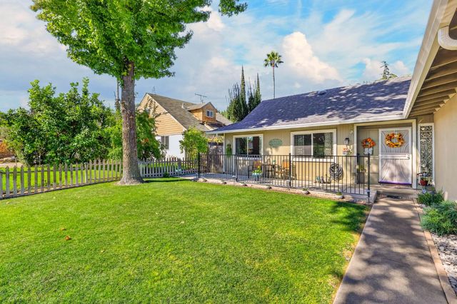 7025 Cherrytree Ave, Citrus Heights, CA 95621