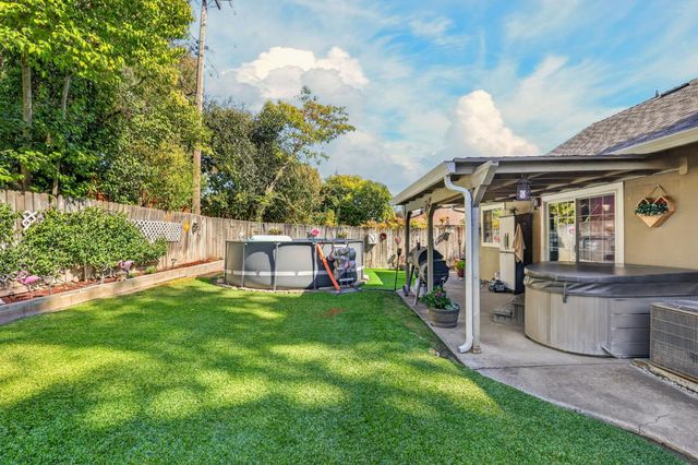 7025 Cherrytree Ave, Citrus Heights, CA 95621