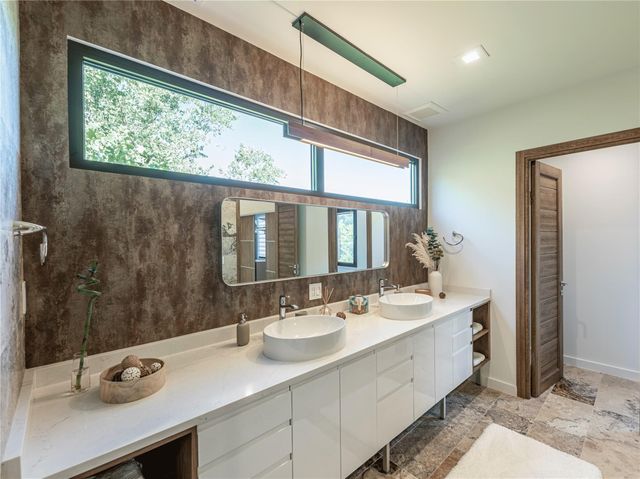 2806 Geronimo TRL, Austin, TX 78734
