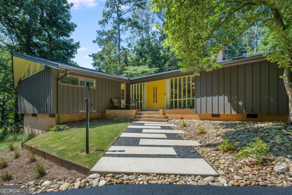 2066 Fairgreen Drive, Tucker, GA 30087