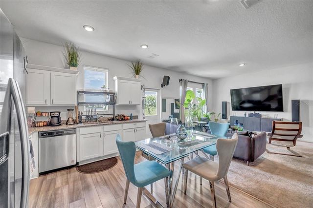 1203 7TH AVENUE NW, Ruskin, FL 33570