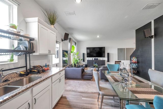 1203 7TH AVENUE NW, Ruskin, FL 33570