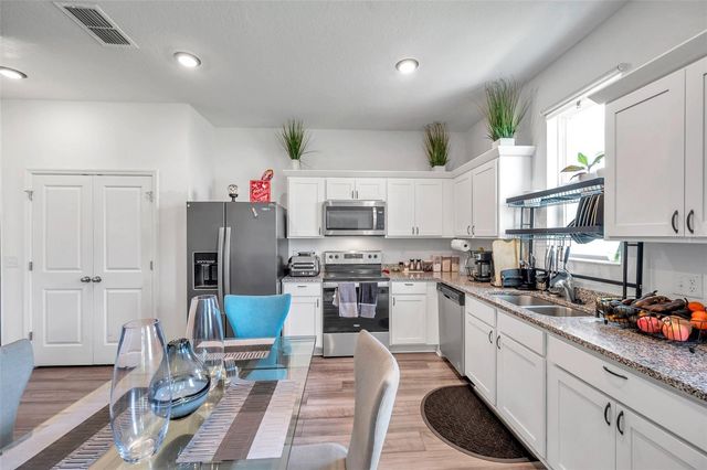 1203 7TH AVENUE NW, Ruskin, FL 33570