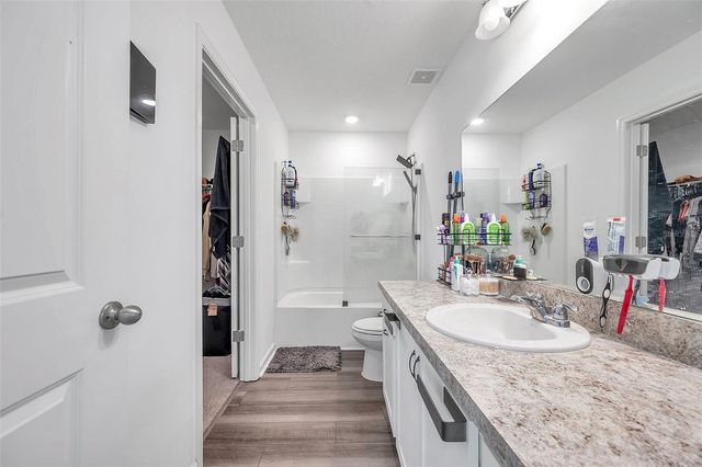 1203 7TH AVENUE NW, Ruskin, FL 33570