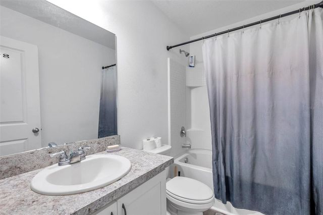 1203 7TH AVENUE NW, Ruskin, FL 33570