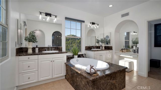 43 Conservancy, Irvine, CA 92618