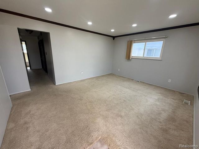 30907 Fernwood Street, Westland, MI 48186