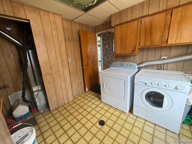 30907 Fernwood Street, Westland, MI 48186